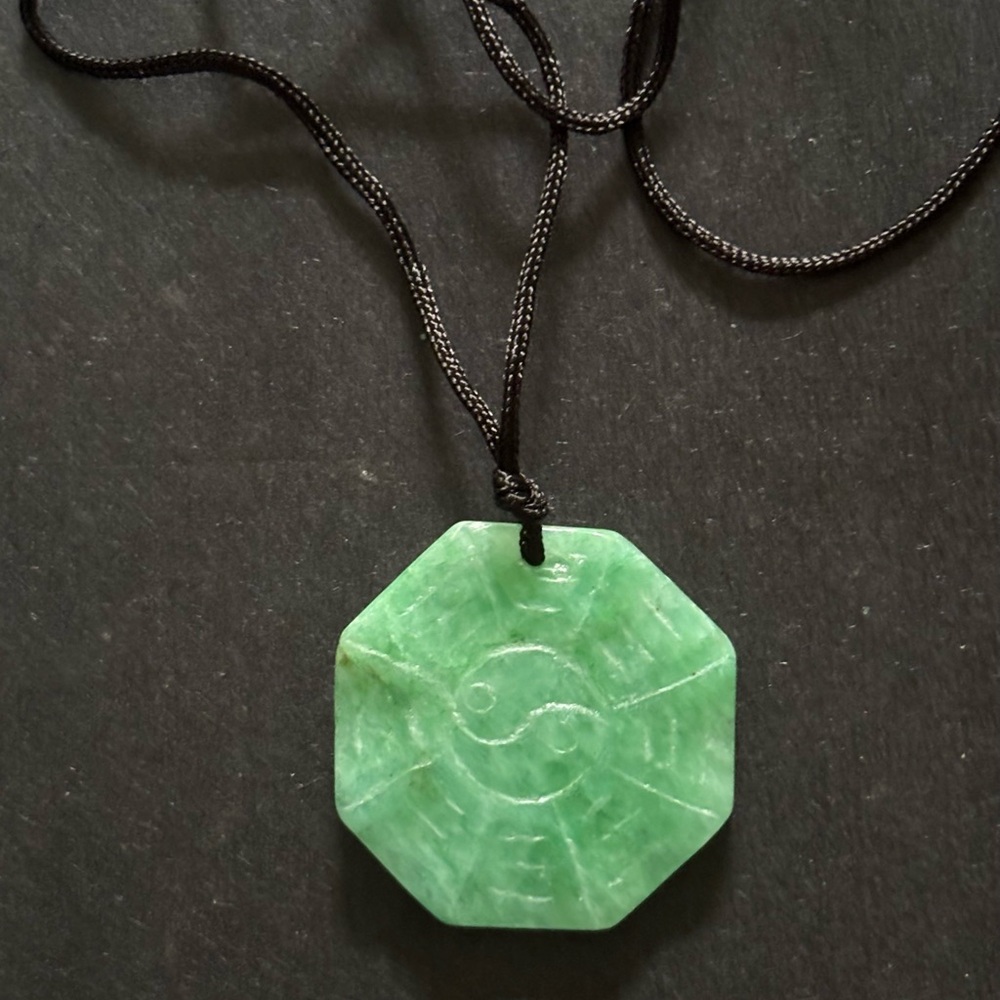 Jewels from Thailand Green Gemstone Pendant Necklace
